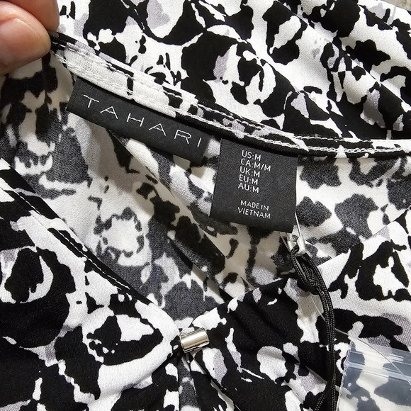 NWT TAHARI Long Sleeve Black & White Abstract Blouse, Comfortable Workwear, M - Picture 6 of 10